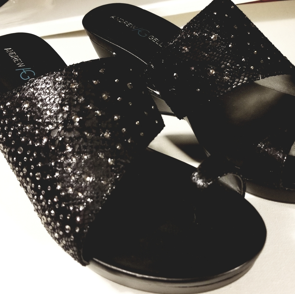 Sparkly Toe Loop Sandals - New - Size 10 - image 1